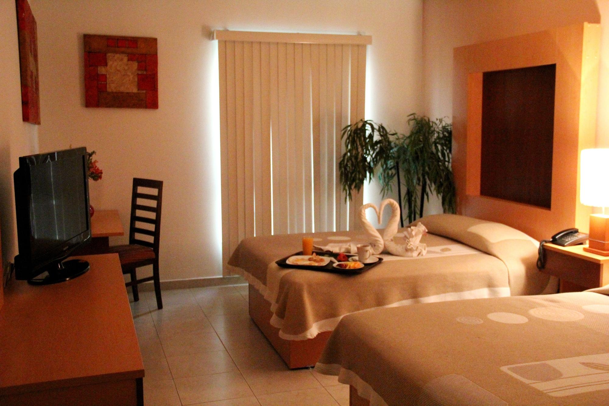 Hotel Real Zapopan Zewnętrze zdjęcie