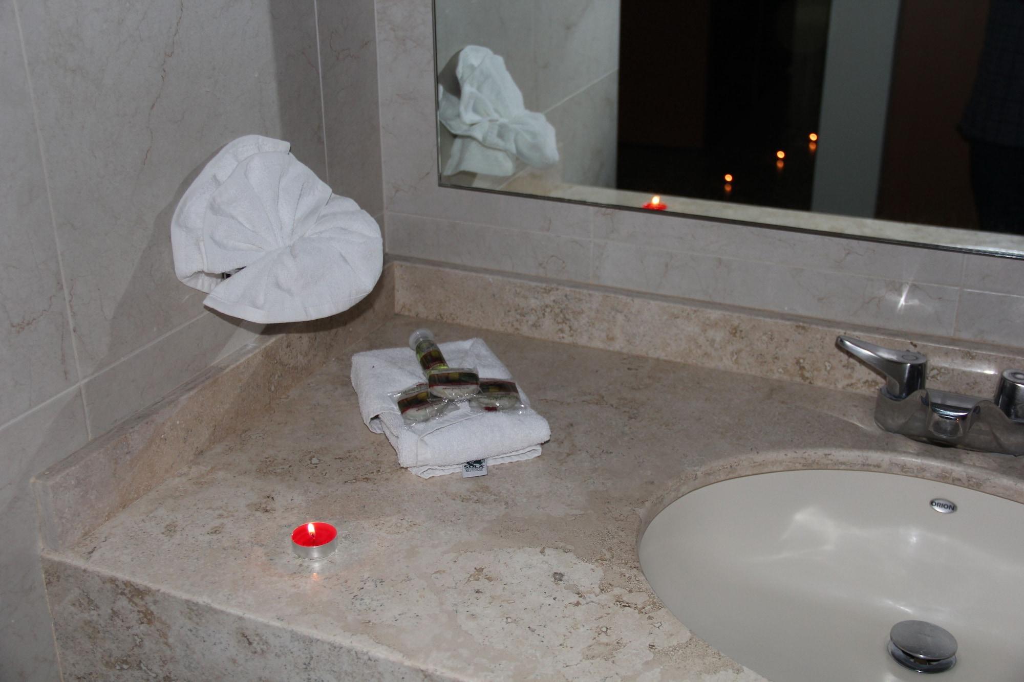 Hotel Real Zapopan Zewnętrze zdjęcie