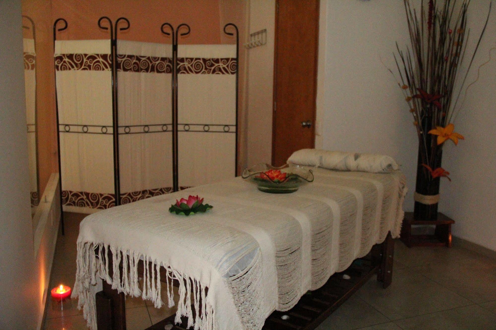 Hotel Real Zapopan Zewnętrze zdjęcie